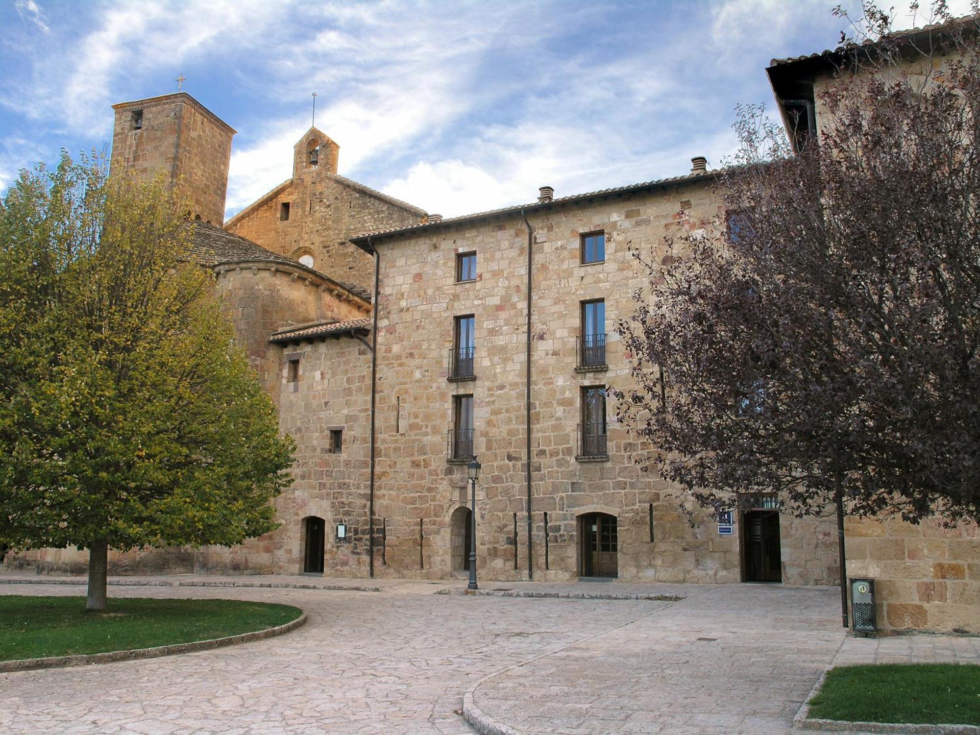 Hotel Monasterio De Leyre Yesa Exterior photo